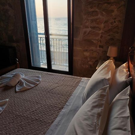 Volakas Beachfront Suites Rethymnon Exterior foto