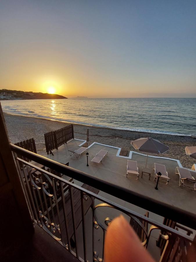 Volakas Beachfront Suites Rethymnon Exterior foto